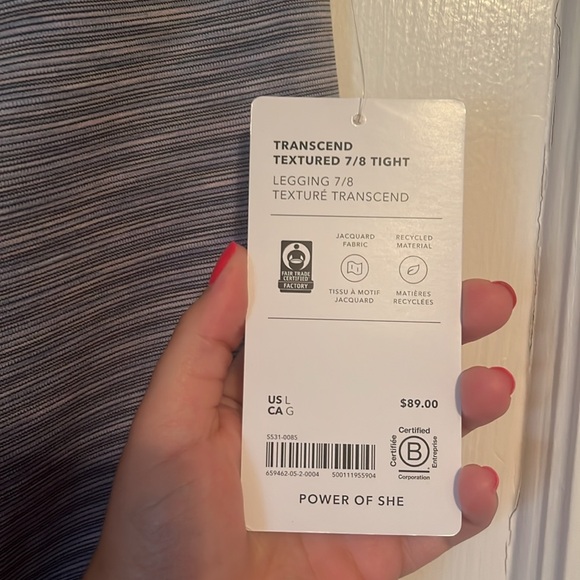 New with tags! Athleta Transcends Textured 7/8 tight - Picture 3 of 10